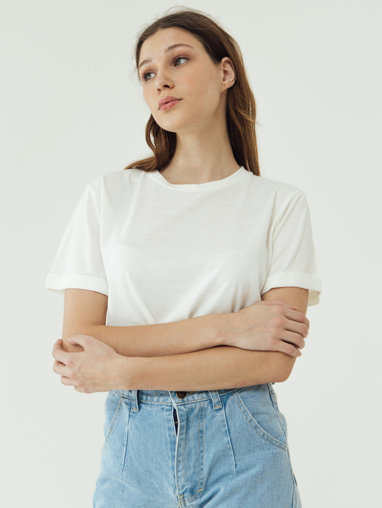 Number 61 Lipat Basic Women T-shirt in White