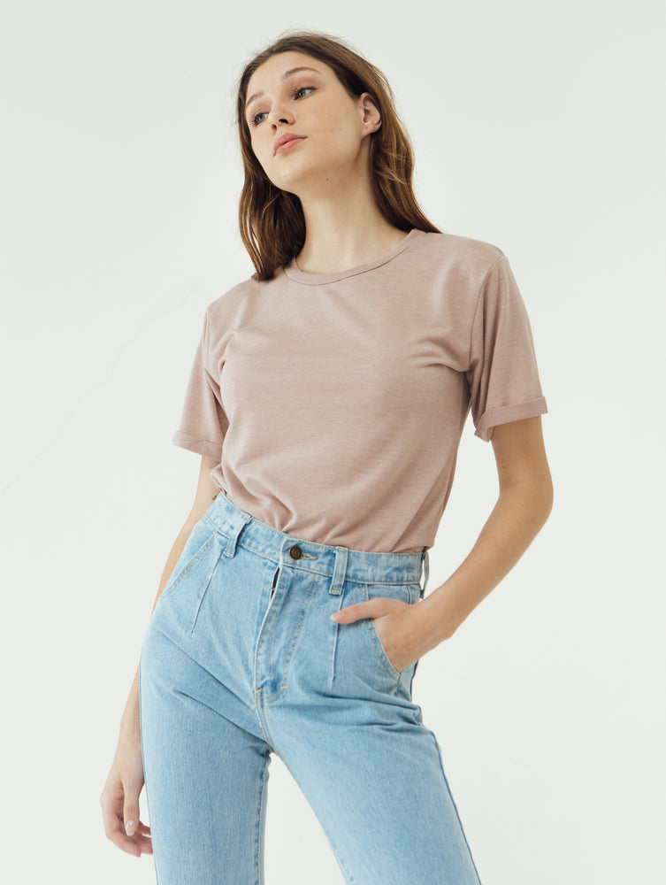 
            
                Load image into Gallery viewer, Number 61 Lipat Basic Women T-shirt in Blush Pink
            
        