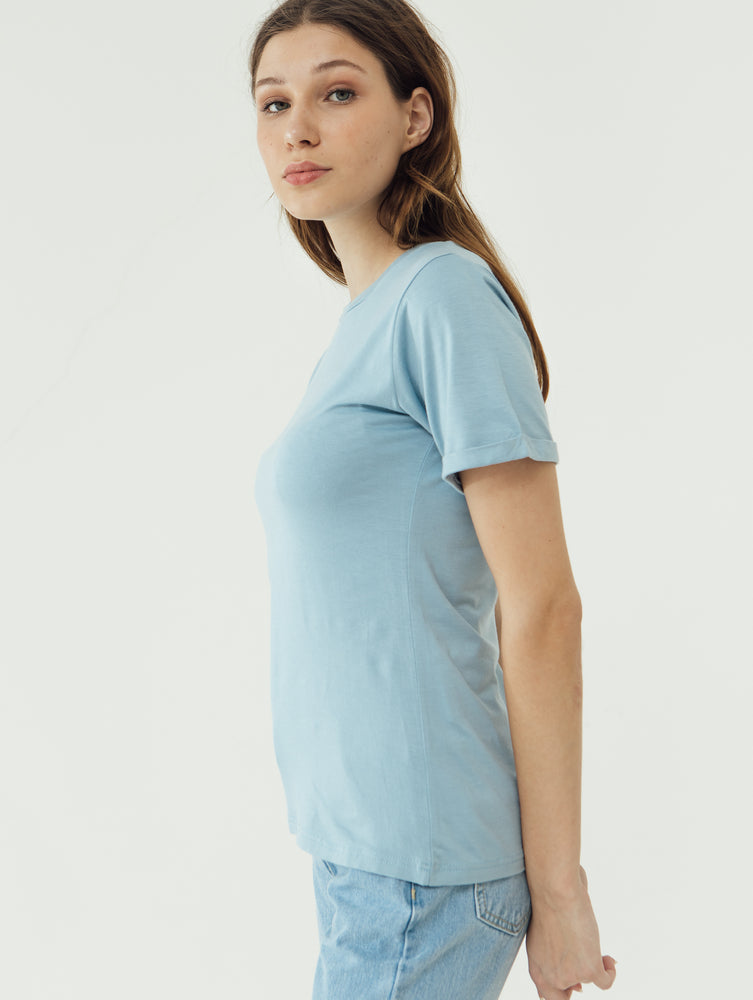 Number 61 Lipat Basic Women T-shirt in Sky Blue